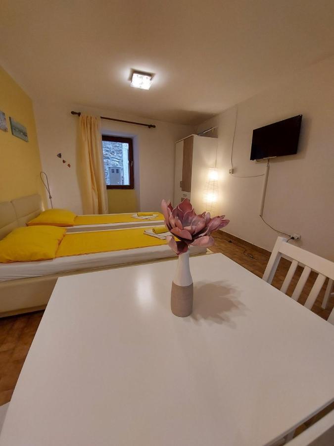 Terra Apartments Πιράν Εξωτερικό φωτογραφία