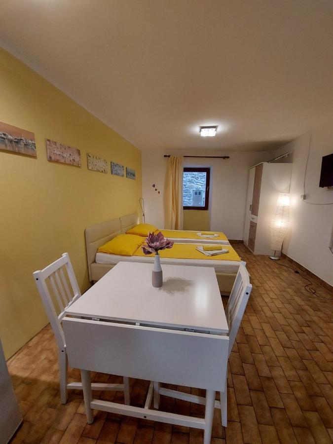 Terra Apartments Πιράν Εξωτερικό φωτογραφία