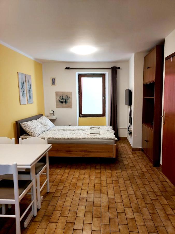 Terra Apartments Πιράν Εξωτερικό φωτογραφία