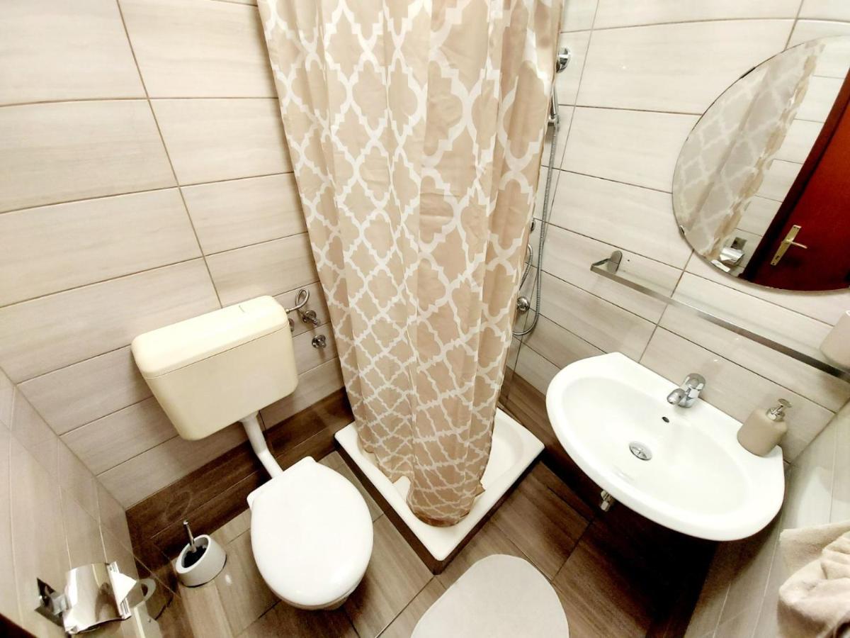 Terra Apartments Πιράν Εξωτερικό φωτογραφία
